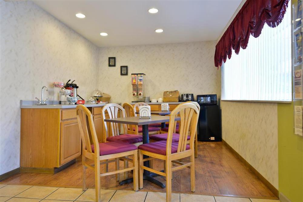 Country Hearth Inn-Hannibal Restaurace fotografie